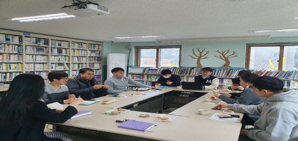  주민조직화사업 6개 수행기관이 모여 공동컨퍼런스에 진행 방법에 대한 협의 진행  