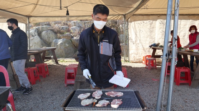 바베큐 체험을 해보았습니다.